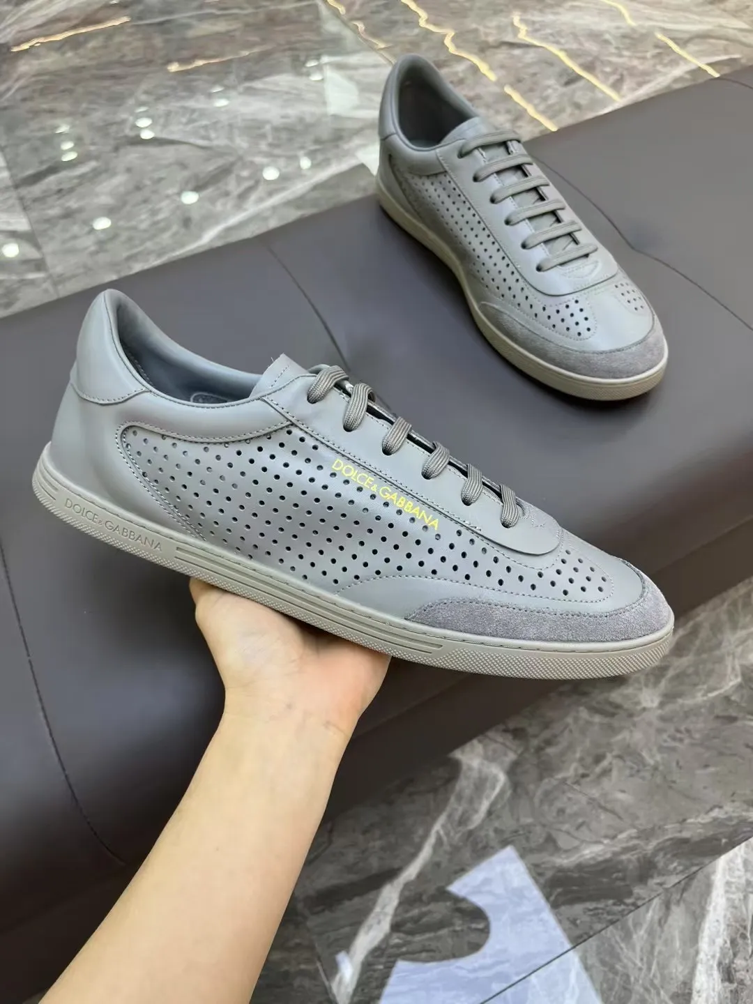 Men's Men's Shoes 💰400 [New Style] 🐝🐝DG—Dolce&G men's calfskin sneakers Portofino Yacht shoes, simple and versatile design, unique saddle leather soles. The Dolce &G logo rear wing is the icing on the cake. Imported cowhide + rubber outsole Size: 39-44 (customized at 38.45)